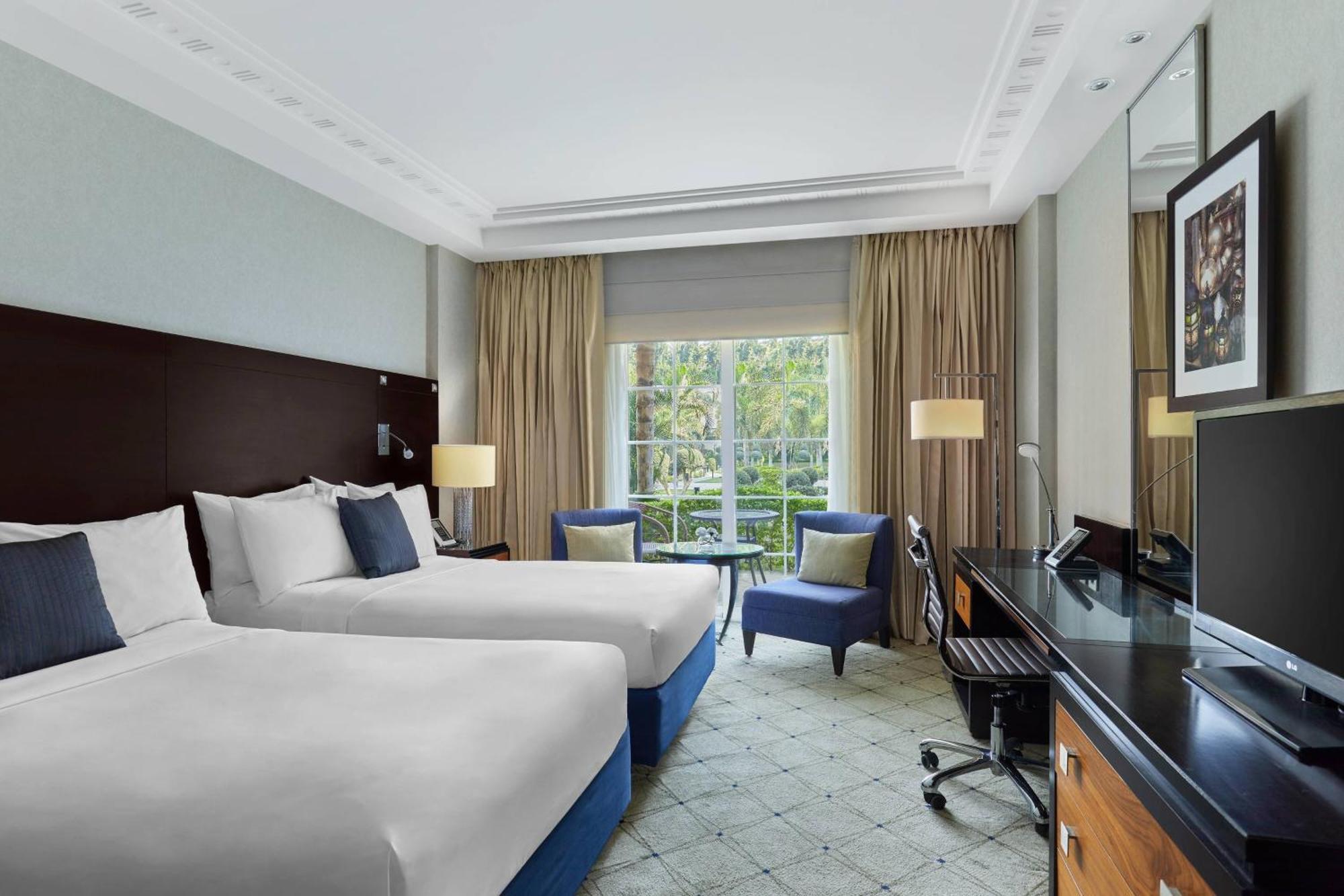 Renaissance Cairo Mirage City Hotel Luaran gambar A room at the hotel